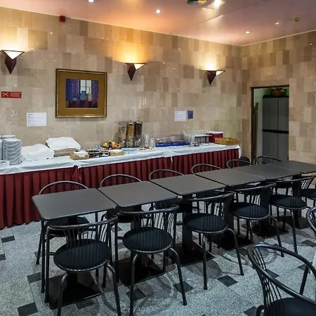 Hotel Arangues