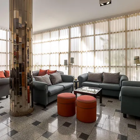 Arangues Hotel