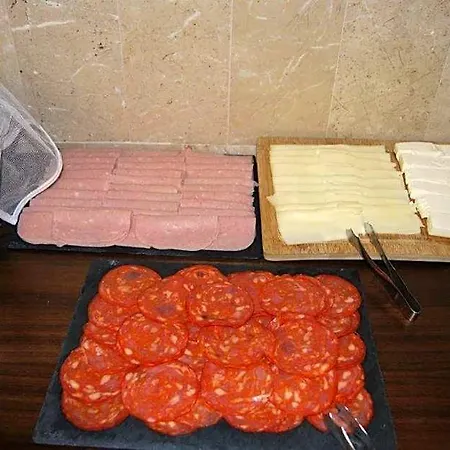 Arangues Szálloda 3*