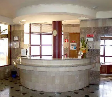 Hotel Arangues 3*