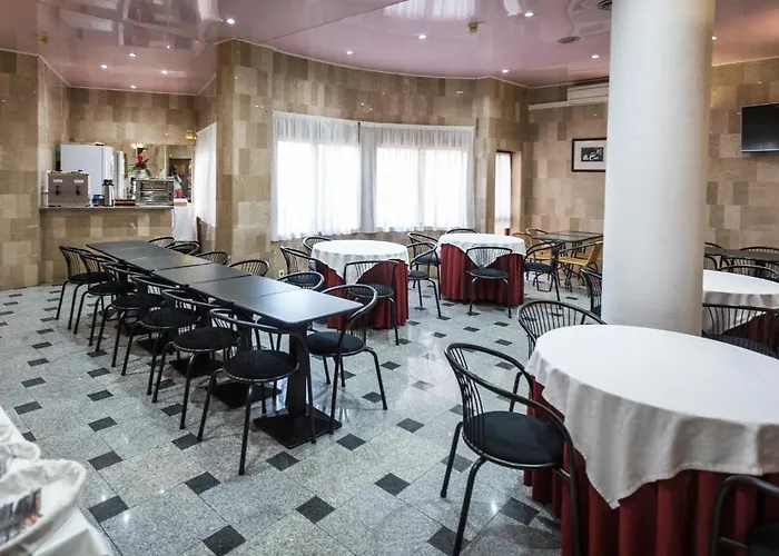 Hotel Arangues 3*