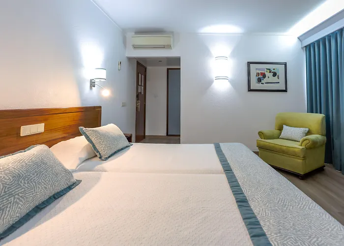 Hotel Arangues